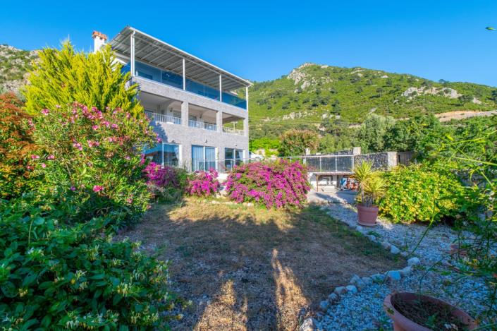 Image No.1-Villa de 5 chambres à vendre à Uzumlu