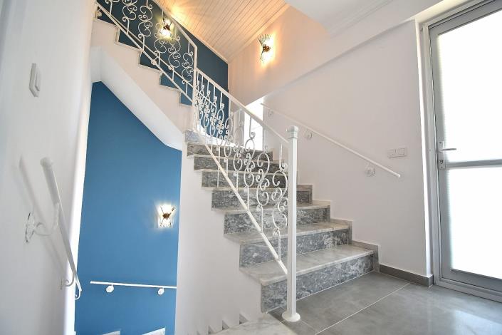 Image No.15-3 Bed Apartment for sale