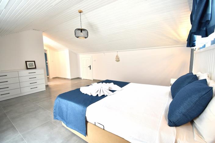 Image No.19-3 Bed Apartment for sale