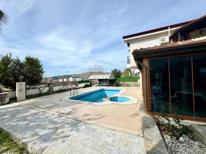 Image No.21-4 Bed Villa for sale