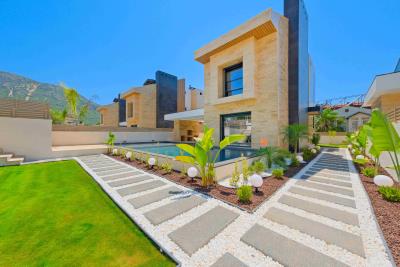 1--luxury-villa-in-Ovacik