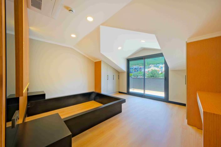 Image No.28-4 Bed Villa for sale