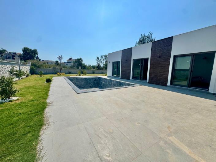 Image No.15-3 Bed Bungalow for sale