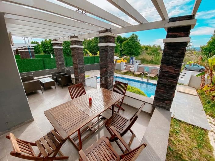 Image No.12-4 Bed Villa for sale