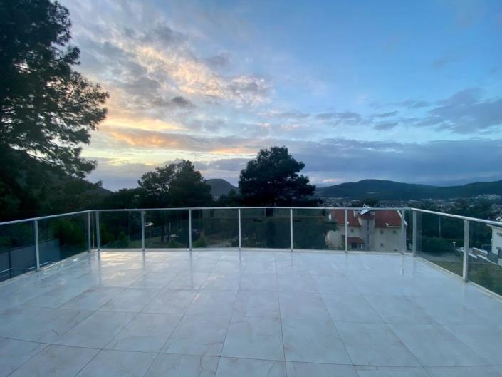 Image No.2-4 Bed Villa for sale