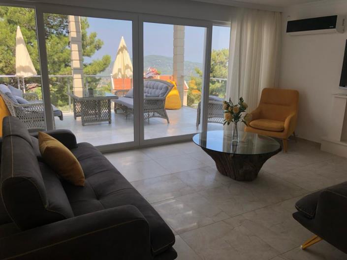 Image No.9-4 Bed Villa for sale