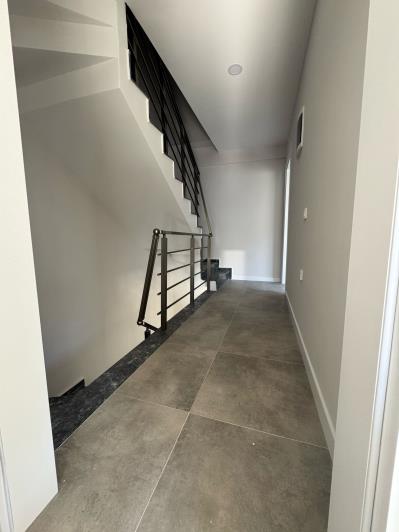 Image No.9-3 Bed Semi-Detached for sale