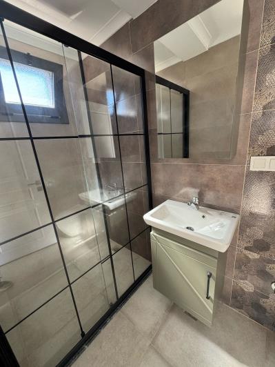 Image No.12-3 Bed Semi-Detached for sale