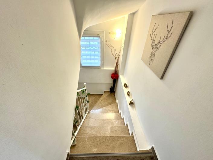 Image No.16-5 Bed Villa for sale