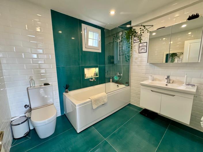 Image No.27-5 Bed Villa for sale