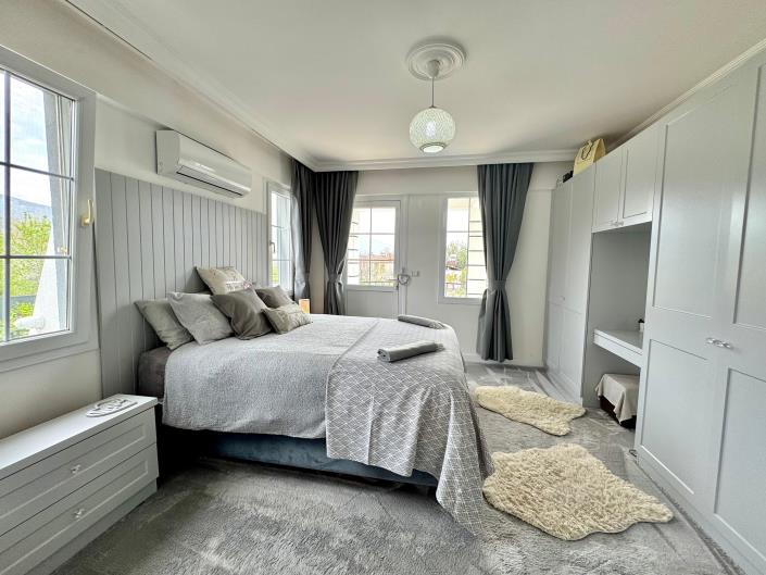 Image No.28-5 Bed Villa for sale