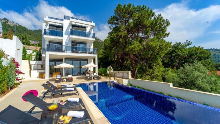 Image No.1-Villa de 6 chambres à vendre à Fethiye