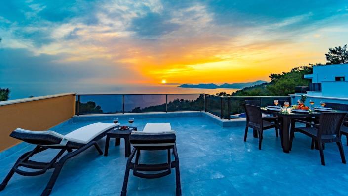 Image No.17-6 Bed Villa for sale