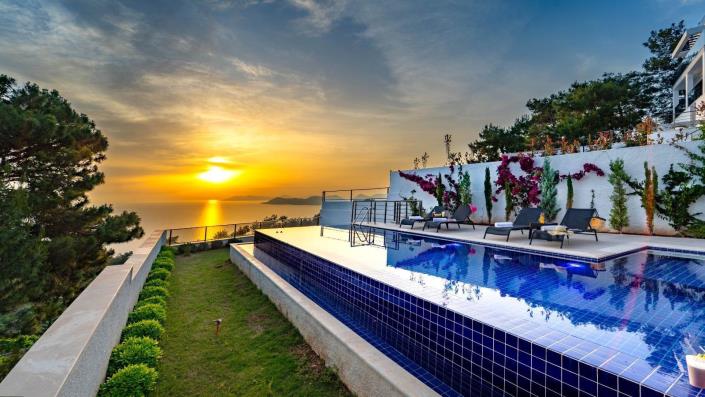 Image No.18-6 Bed Villa for sale