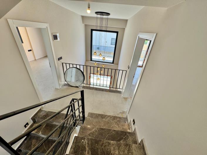 Image No.15-3 Bed Villa for sale