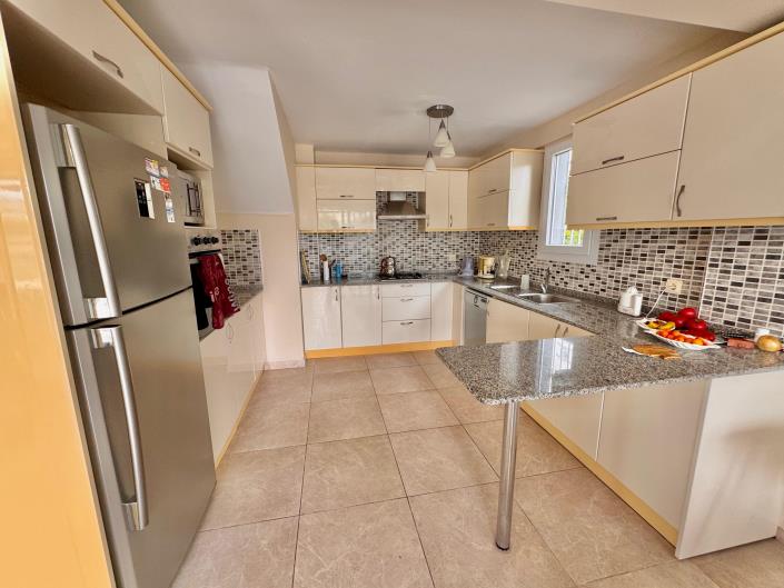 Image No.9-3 Bed Villa for sale