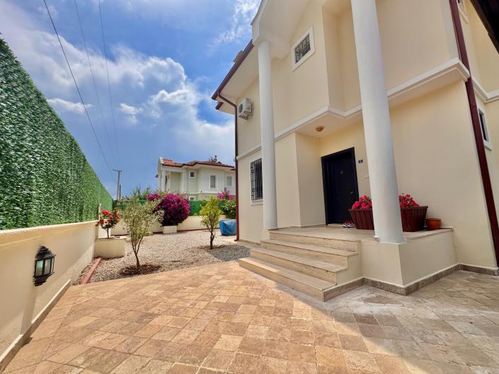 Image No.22-3 Bed Villa for sale