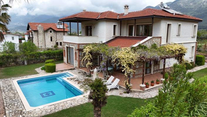 Image No.2-3 Bed Villa for sale