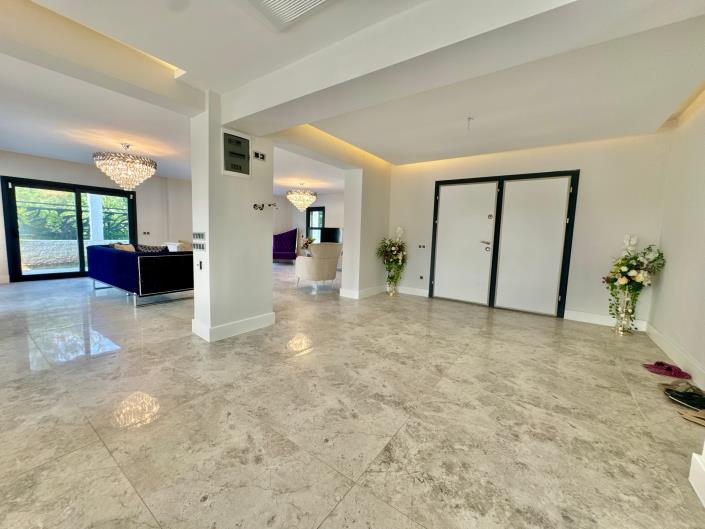 Image No.7-Villa de 4 chambres à vendre à Uzumlu