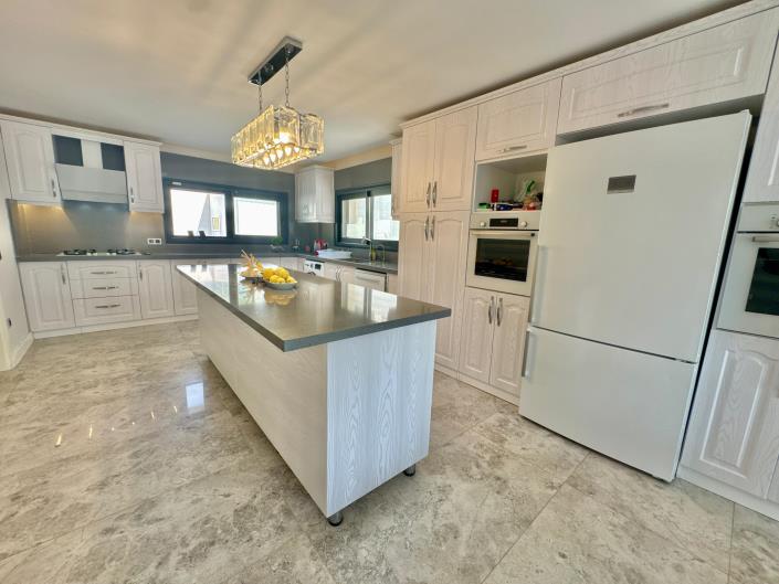 Image No.11-Villa de 4 chambres à vendre à Uzumlu