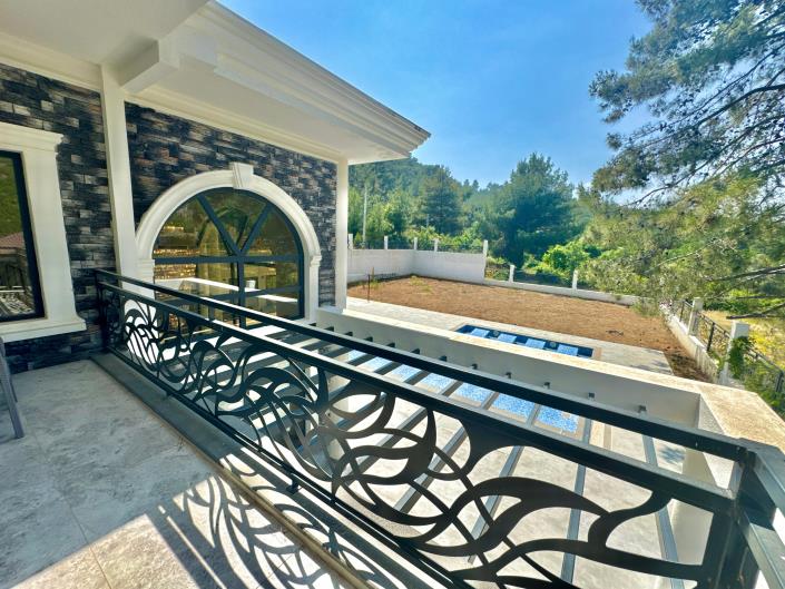 Image No.33-Villa de 4 chambres à vendre à Uzumlu