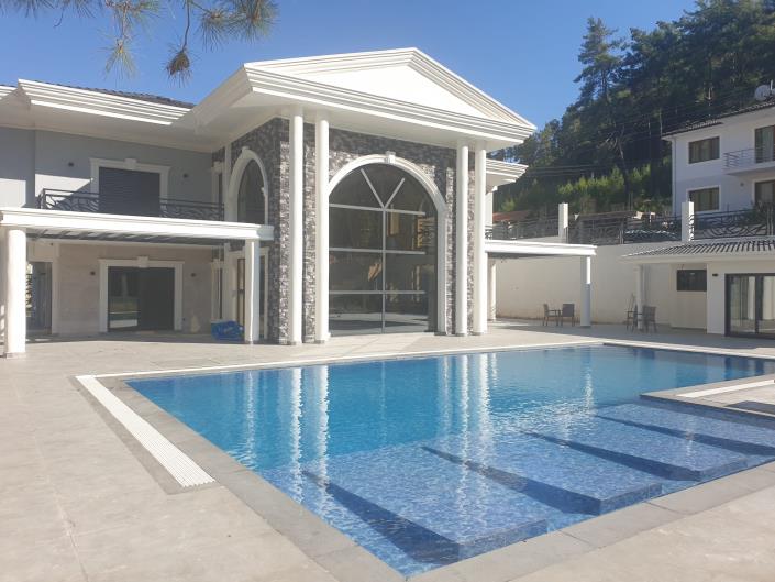 Image No.40-Villa de 4 chambres à vendre à Uzumlu