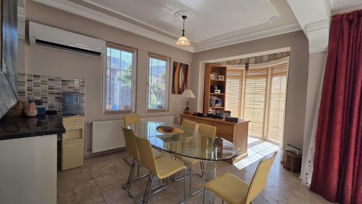 Image No.9-3 Bed Villa for sale