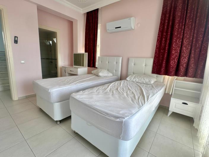 Image No.19-4 Bed Villa for sale