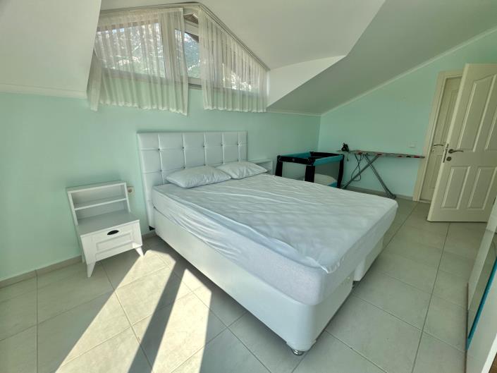 Image No.22-4 Bed Villa for sale