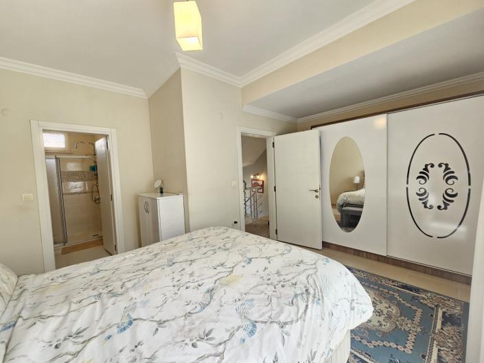 Image No.15-5 Bed Villa for sale