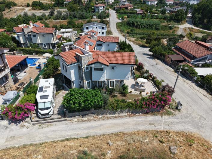 Image No.37-4 Bed Villa for sale