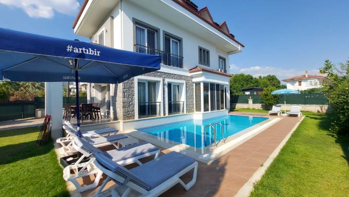 Image No.17-4 Bed Villa for sale