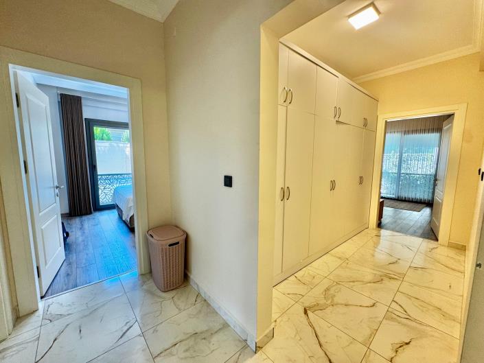 Image No.27-4 Bed House/Villa for sale