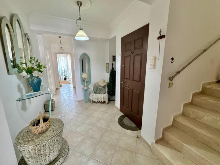 Image No.5-3 Bed Duplex for sale