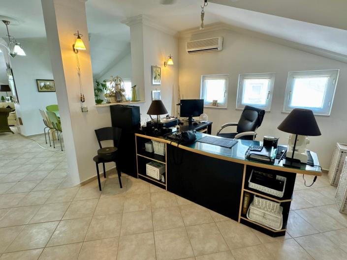 Image No.24-3 Bed Duplex for sale