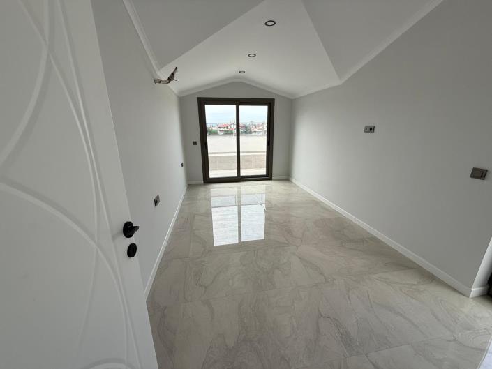 Image No.19-4 Bed Villa for sale