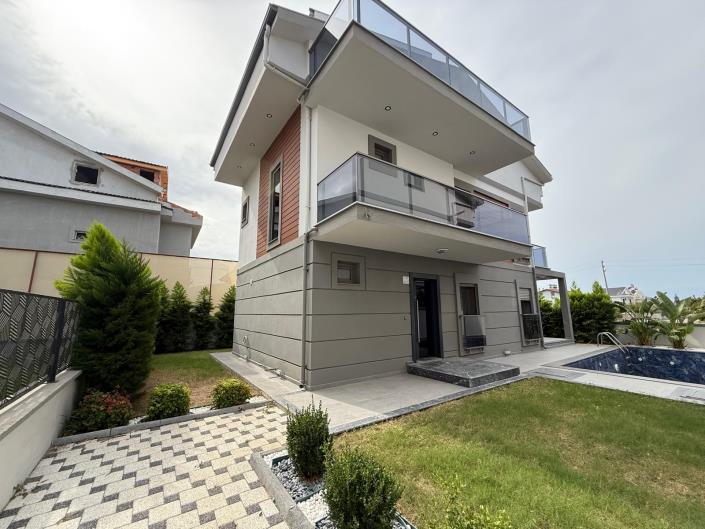 Image No.22-4 Bed Villa for sale