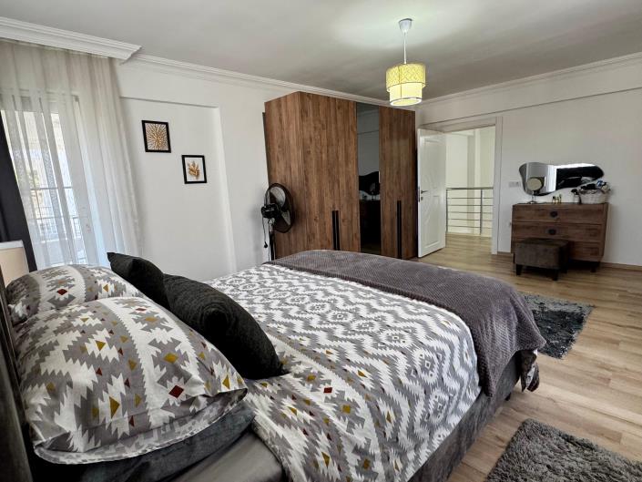 Image No.20-4 Bed Villa for sale