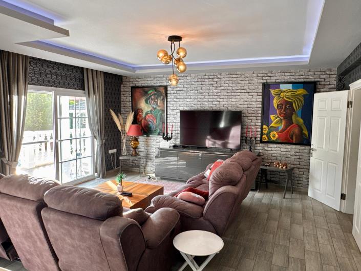 Image No.8-4 Bed Villa for sale