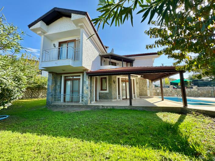 Image No.1-Villa de 4 chambres à vendre à Kemer