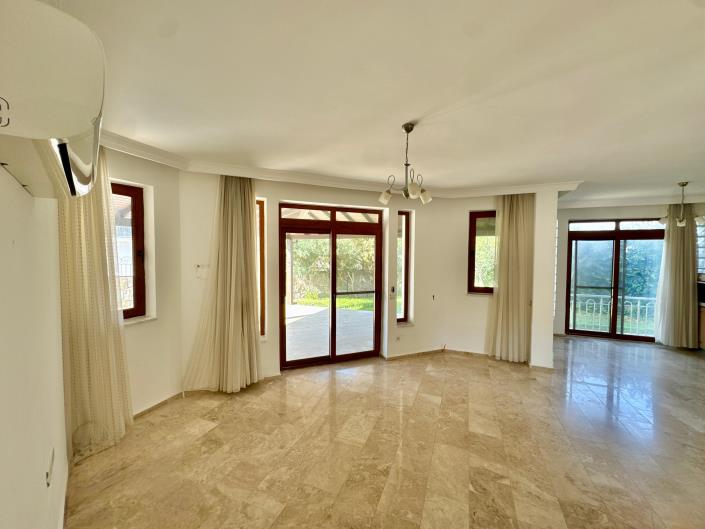 Image No.8-Villa de 4 chambres à vendre à Kemer