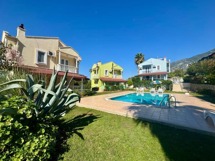 Image No.3-3 Bed Villa for sale