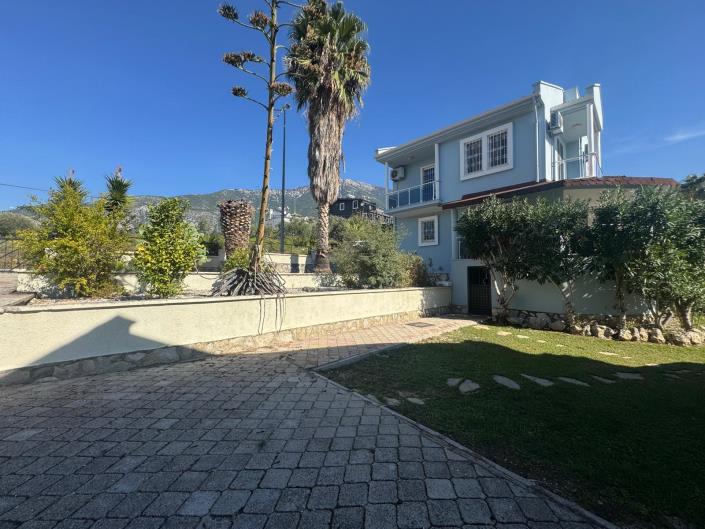 Image No.18-3 Bed Villa for sale