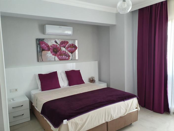 Image No.10-4 Bed Semi-Detached for sale