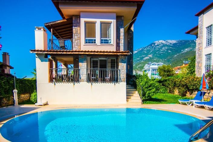 Image No.2-5 Bed Villa for sale