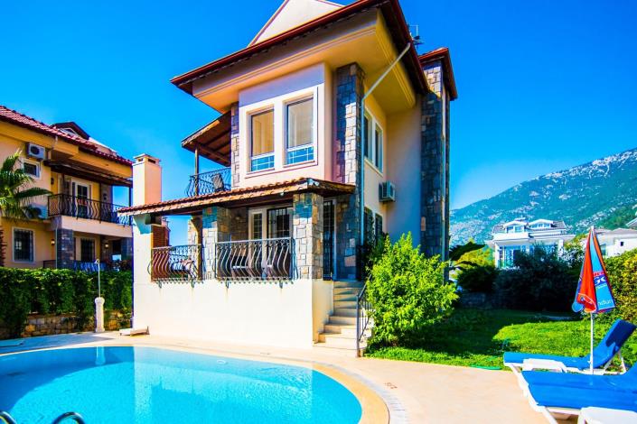 Image No.1-5 Bed Villa for sale