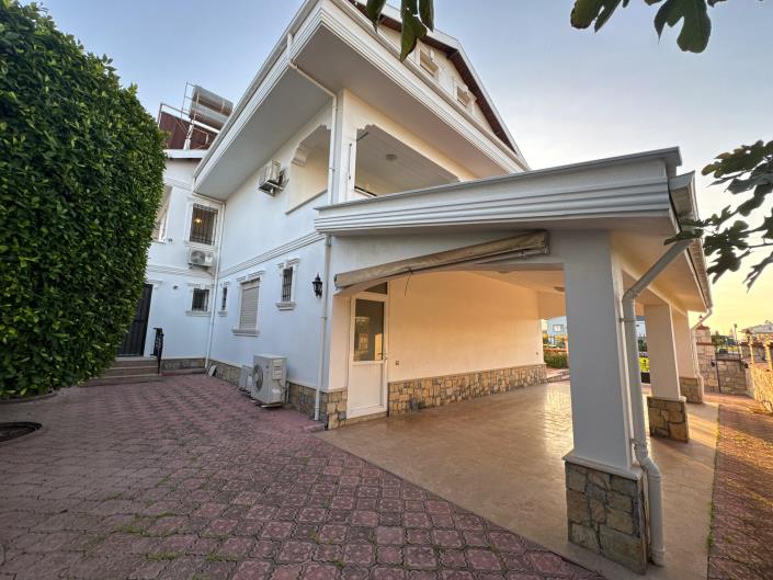 Image No.32-7 Bed Mansion for sale