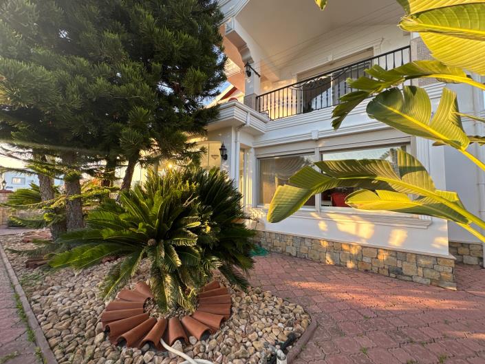 Image No.31-7 Bed Mansion for sale