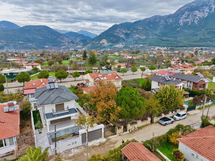 Image No.28-Villa de 4 chambres à vendre à Uzumlu