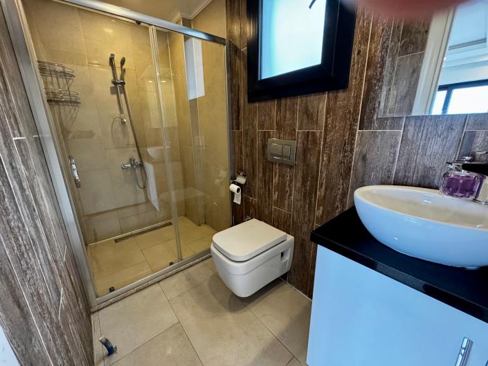 Image No.11-4 Bed Villa for sale